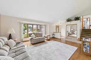 17218 Shetland Dr, Tinley Park, IL 60487 - Photo 10