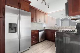 10516 Ridge Cove Dr, Chicago Ridge, IL 60415 - Photo 8