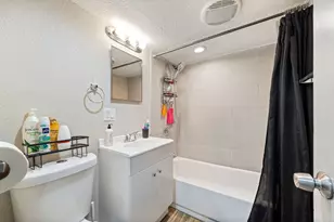 5136 W George St, Chicago, IL 60641 - Photo 30