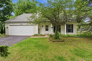1598 St Andrews Cir, Elgin, IL 60123 - Photo 1