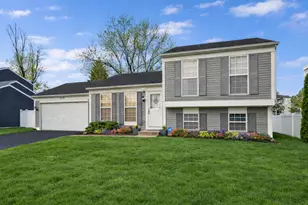 2075 Aronomink Cir, Elgin, IL 60123 - Photo 1