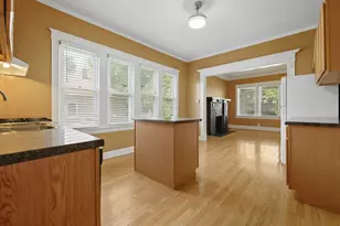 7545 S Ridgeland Ave, Chicago, IL 60649 - Photo 14