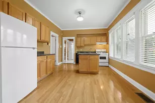 7545 S Ridgeland Ave, Chicago, IL 60649 - Photo 12