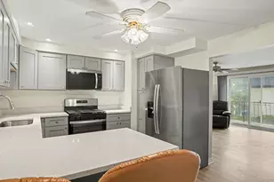 11115 S 84th Ave, Palos Hills, IL 60465 - Photo 6