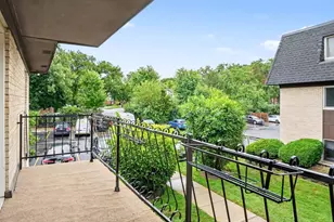 11115 S 84th Ave, Palos Hills, IL 60465 - Photo 2
