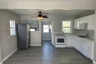 227 A St, Genoa, IL 60135 - Photo 2
