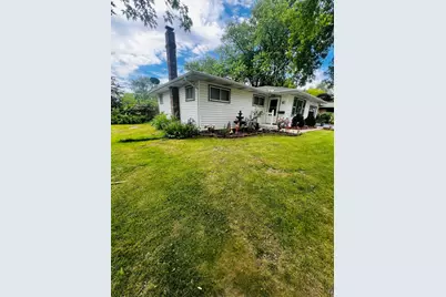 3858 E Lakeview Drive, Kankakee, IL 60901 - Photo 1
