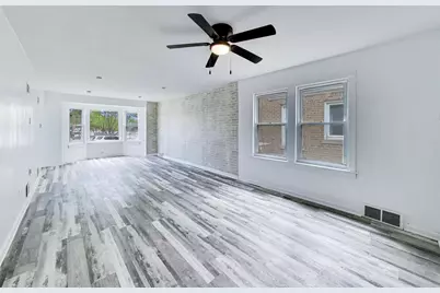 5718 N Parkside Avenue, Chicago, IL 60646 - Photo 10