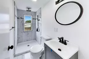 5718 N Parkside Ave, Chicago, IL 60646 - Photo 16