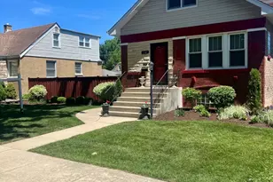 3147 Sunnyside Ave, Brookfield, IL 60513 - Photo 1