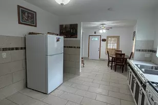 826 Prairie Ave, Kewanee, IL 61443 - Photo 10