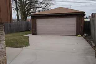 431 Hoxie Ave, Calumet City, IL 60409 - Photo 20