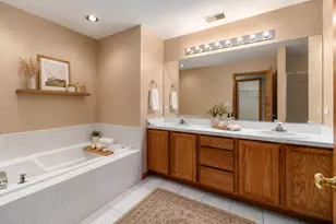 3241 Lightning Ct, New Lenox, IL 60451 - Photo 14