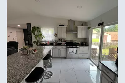 38201 N Loyola Avenue, Beach Park, IL 60087 - Photo 4