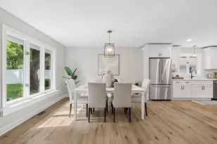 11S506 Whittington Ln, Naperville, IL 60564 - Photo 10