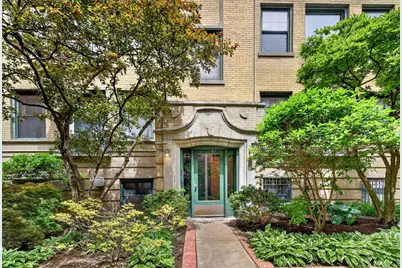 7033 N Sheridan Road #G, Chicago, IL 60626 - Photo 1