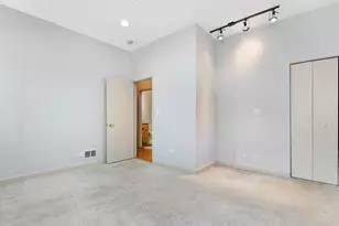 2151 W Race Ave, Chicago, IL 60612 - Photo 12