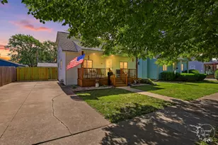 372 N Blaine Ave, Bradley, IL 60915 - Photo 2
