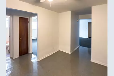 1025 W Vermont Street, Calumet Park, IL 60827 - Photo 6