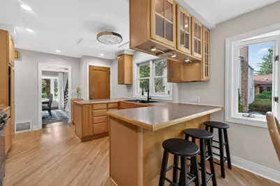 433 S Euclid Avenue, Villa Park, IL 60181 - Photo 10