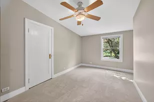 433 S Euclid Ave, Villa Park, IL 60181 - Photo 24