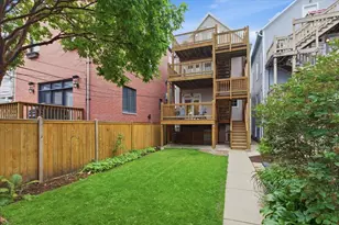 1327 W Barry St, Chicago, IL 60657 - Photo 22
