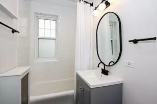 1445 W Elmdale Ave, Chicago, IL 60660 - Photo 16