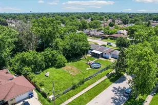 5710 W Hawthorne Ave, Berkeley, IL 60163 - Photo 22