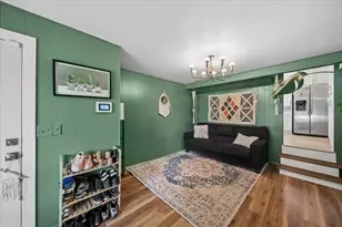 5710 W Hawthorne Ave, Berkeley, IL 60163 - Photo 8