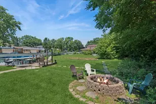 5710 W Hawthorne Ave, Berkeley, IL 60163 - Photo 20