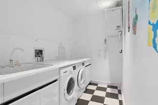 132 E Delaware Pl, Chicago, IL 60611 - Photo 22
