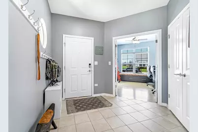 16519 S Fox Run Circle, Plainfield, IL 60586 - Photo 8