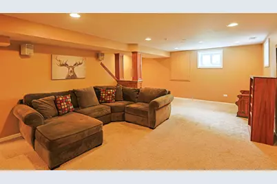 5686 Angouleme Lane, Hoffman Estates, IL 60192 - Photo 38