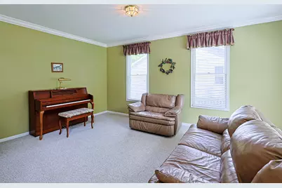 5686 Angouleme Lane, Hoffman Estates, IL 60192 - Photo 8