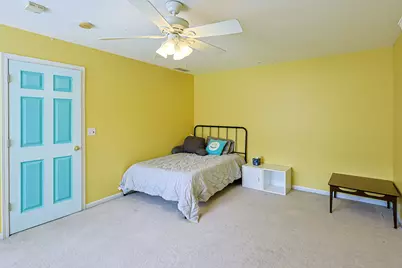 5686 Angouleme Lane, Hoffman Estates, IL 60192 - Photo 32