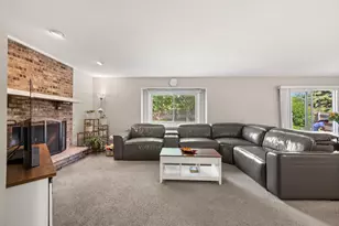 485 W Cimarron Dr, Aurora, IL 60504 - Photo 6