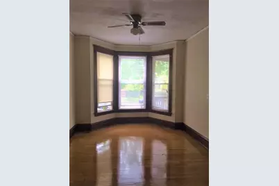1116 W Wellington Avenue #1, Chicago, IL 60657 - Photo 2