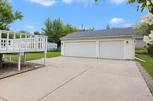 121 Seton Pl, Streamwood, IL 60107 - Photo 4