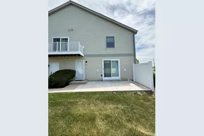 153 Spuhler Drive #153, Batavia, IL 60510 - Photo 2
