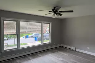 8011 S Komensky Ave, Chicago, IL 60652 - Photo 10