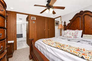 38703 N Sheridan Rd, Beach Park, IL 60099 - Photo 8