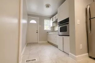 2481 E 74th St, Chicago, IL 60649 - Photo 6