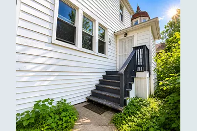 2481 E 74th Street, Chicago, IL 60649 - Photo 2