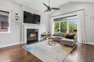 4831 N Winthrop Ave, Chicago, IL 60640 - Photo 4