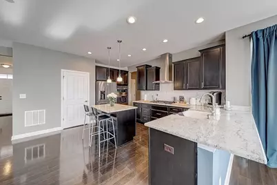 1329 McIntosh Drive, Mundelein, IL 60060 - Photo 6