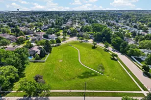 1104 Basin Dr, Lockport, IL 60441 - Photo 36