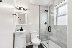 6835 S Clyde Ave, Chicago, IL 60649 - Photo 10