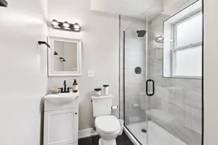6835 S Clyde Ave, Chicago, IL 60649 - Photo 32