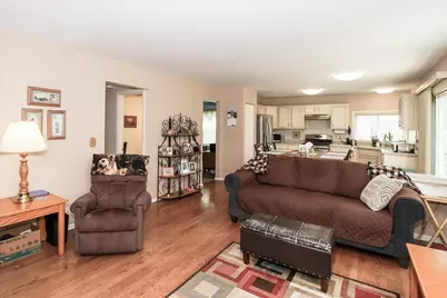 886 Farm Glen Lane, Carol Stream, IL 60188 - Photo 12