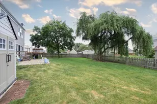 886 Farm Glen Ln, Carol Stream, IL 60188 - Photo 26